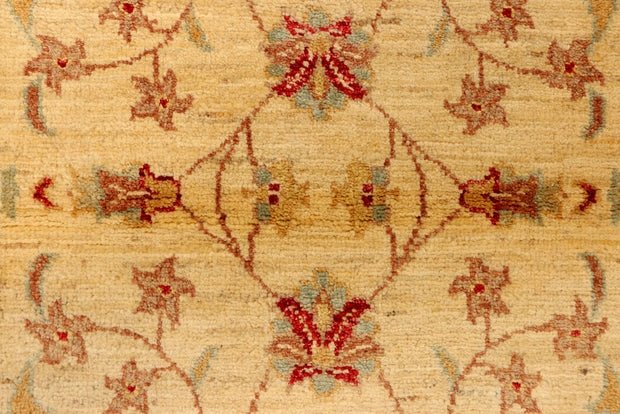 Navajo White Ziegler 2' 7 x 4' 2 - No. 38114 - ALRUG Rug Store