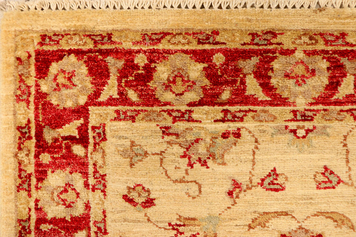 Navajo White Ziegler 2' 7 x 4' - No. 38117 - ALRUG Rug Store