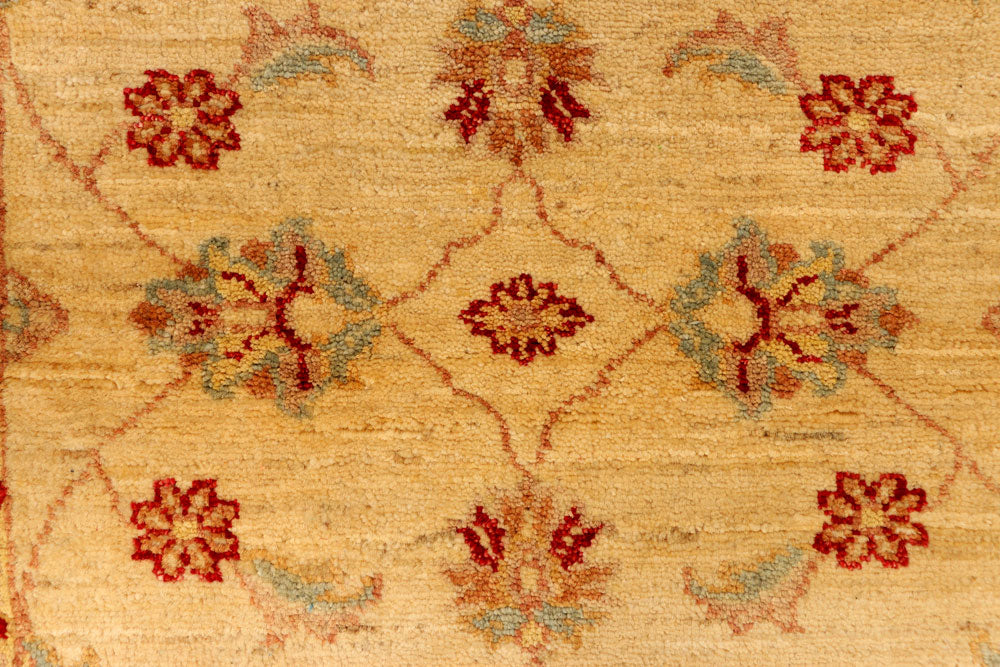 Navajo White Ziegler 2' 6 x 4' 2 - No. 38118 - ALRUG Rug Store