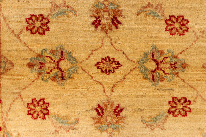 Navajo White Ziegler 2' 6 x 4' 2 - No. 38118 - ALRUG Rug Store
