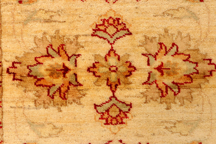 Navajo White Ziegler 2' 4 x 4' 6 - No. 38124 - ALRUG Rug Store