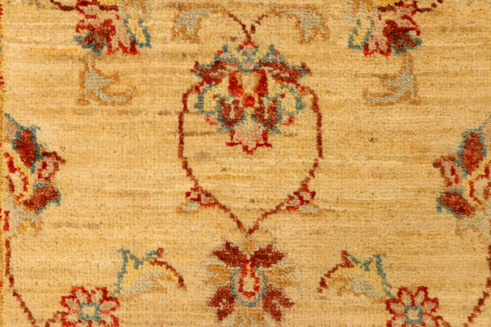 Navajo White Ziegler 2' 4 x 4' 9 - No. 38125 - ALRUG Rug Store