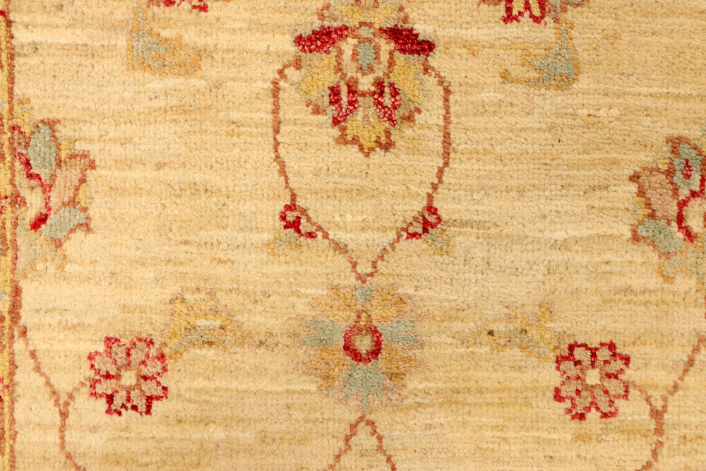 Navajo White Ziegler 2' 4 x 4' 10 - No. 38126 - ALRUG Rug Store