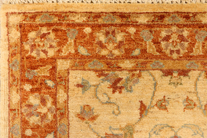 Navajo White Ziegler 2' 6 x 3' 11 - No. 38127 - ALRUG Rug Store