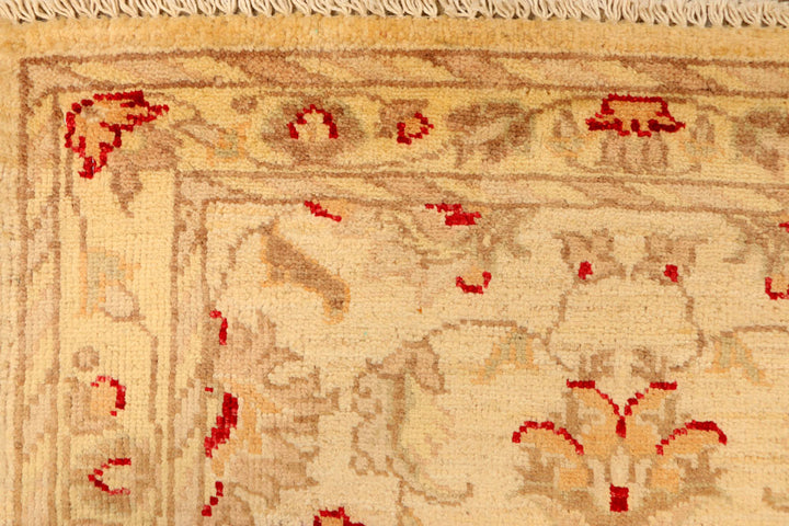 Navajo White Ziegler 2' 4 x 4' 4 - No. 38130 - ALRUG Rug Store