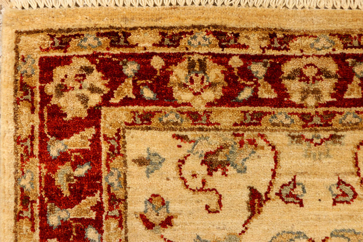 Navajo White Ziegler 2' 6 x 4' - No. 38133 - ALRUG Rug Store