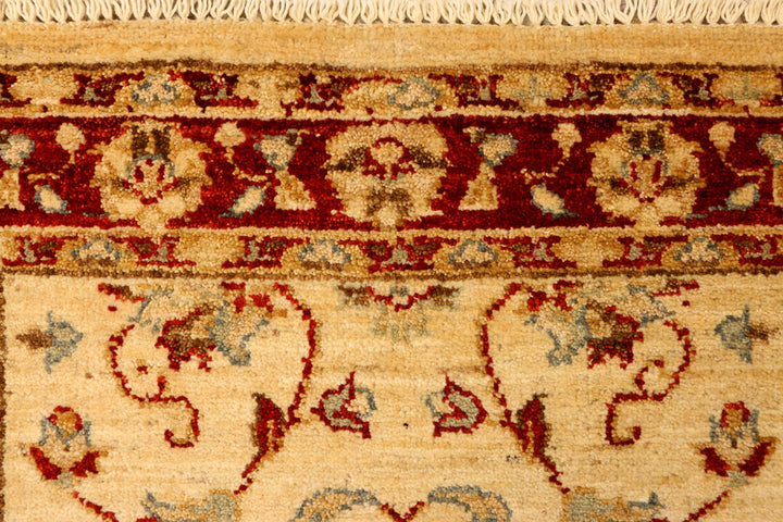 Navajo White Ziegler 2' 6 x 4' - No. 38133 - ALRUG Rug Store