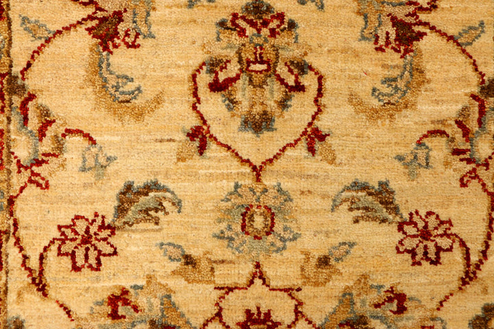 Navajo White Ziegler 2' 6 x 4' - No. 38133 - ALRUG Rug Store