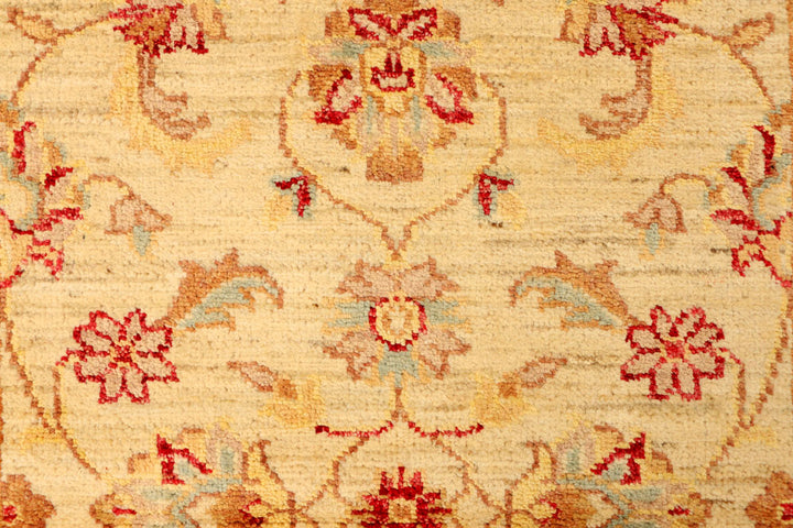 Navajo White Ziegler 2' 6 x 3' 11 - No. 38139 - ALRUG Rug Store