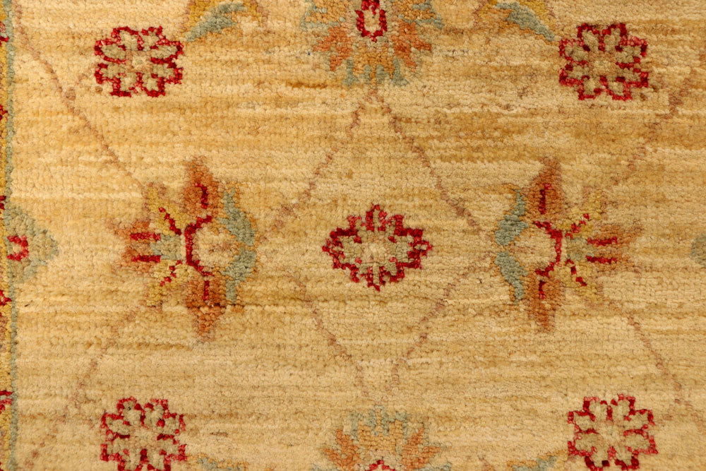 Navajo White Ziegler 2' 4 x 4' 8 - No. 38151 - ALRUG Rug Store