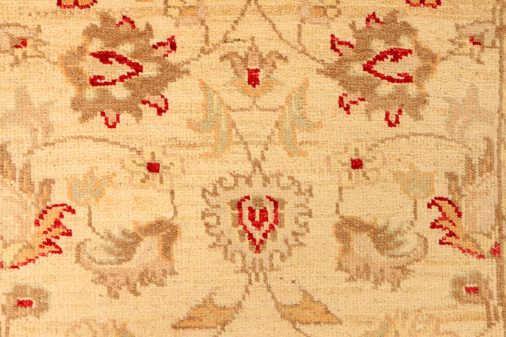 Navajo White Ziegler 2' 5 x 4' 4 - No. 38161 - ALRUG Rug Store