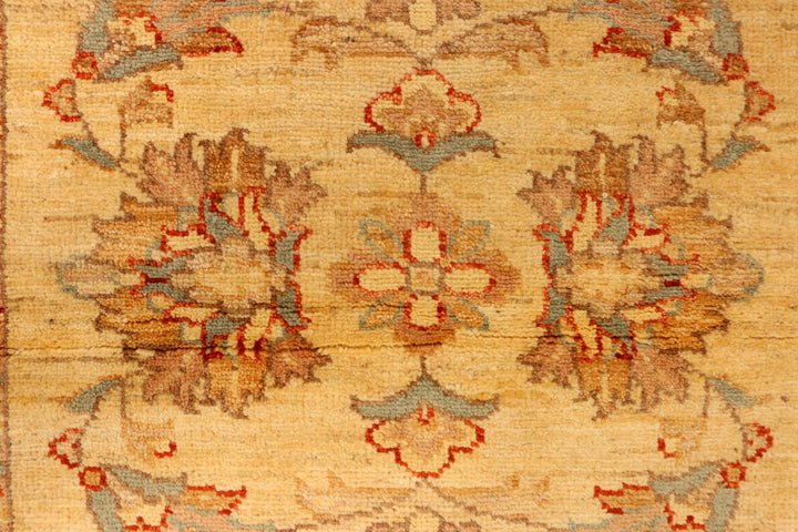 Navajo White Ziegler 2' 7 x 4' 8 - No. 38165 - ALRUG Rug Store