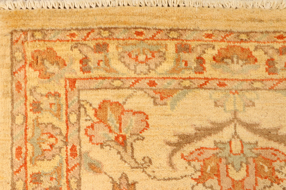 Navajo White Ziegler 2' 3 x 4' 5 - No. 38167 - ALRUG Rug Store