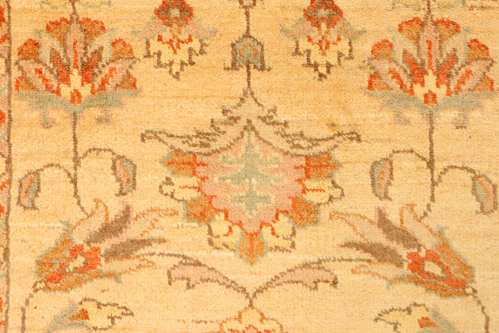 Navajo White Ziegler 2' 3 x 4' 5 - No. 38167 - ALRUG Rug Store