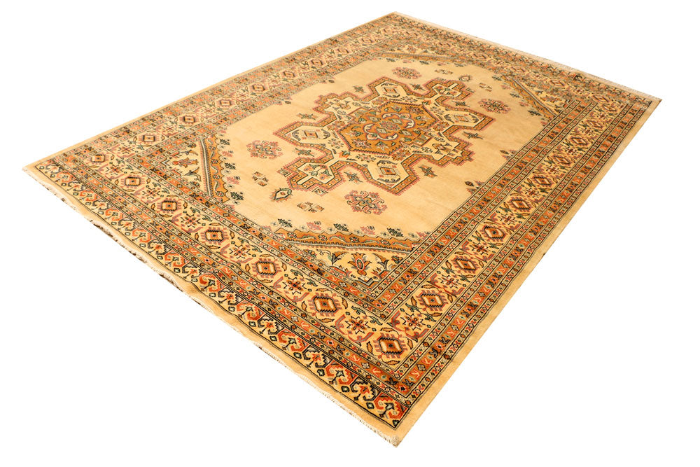 Navajo White Caucasian 6' 1 x 8' 8 - No. 38172 - ALRUG Rug Store