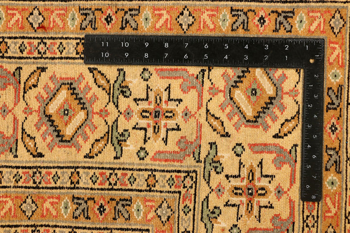 Navajo White Caucasian 6' 1 x 8' 8 - No. 38172 - ALRUG Rug Store