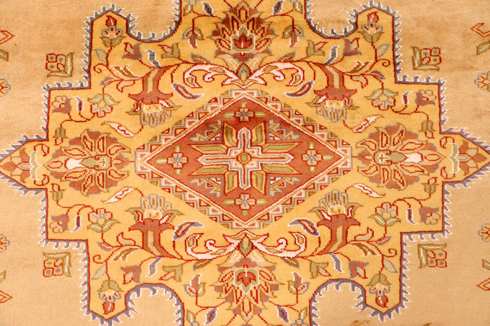 Burlywood Caucasian 7' 1 x 9' 3 - No. 38173 - ALRUG Rug Store