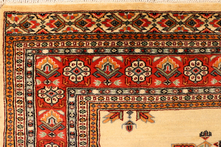 Navajo White Caucasian 6' 2 x 9' 1 - No. 38182 - ALRUG Rug Store