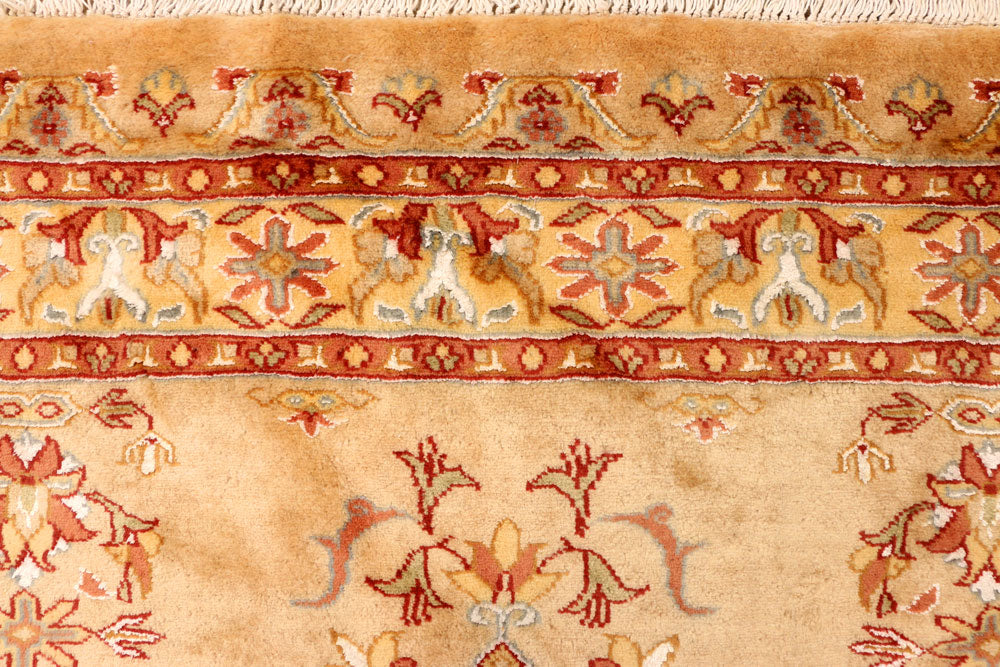 Burlywood Caucasian 4' 5 x 6' 5 - No. 38187 - ALRUG Rug Store