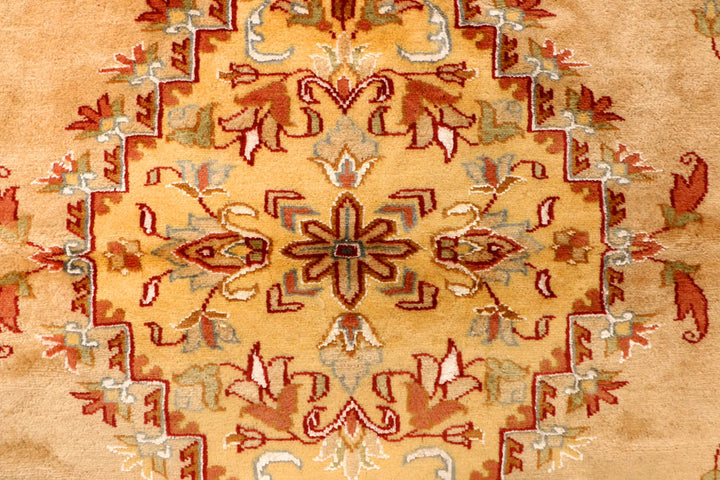 Burlywood Caucasian 4' 5 x 6' 5 - No. 38187 - ALRUG Rug Store