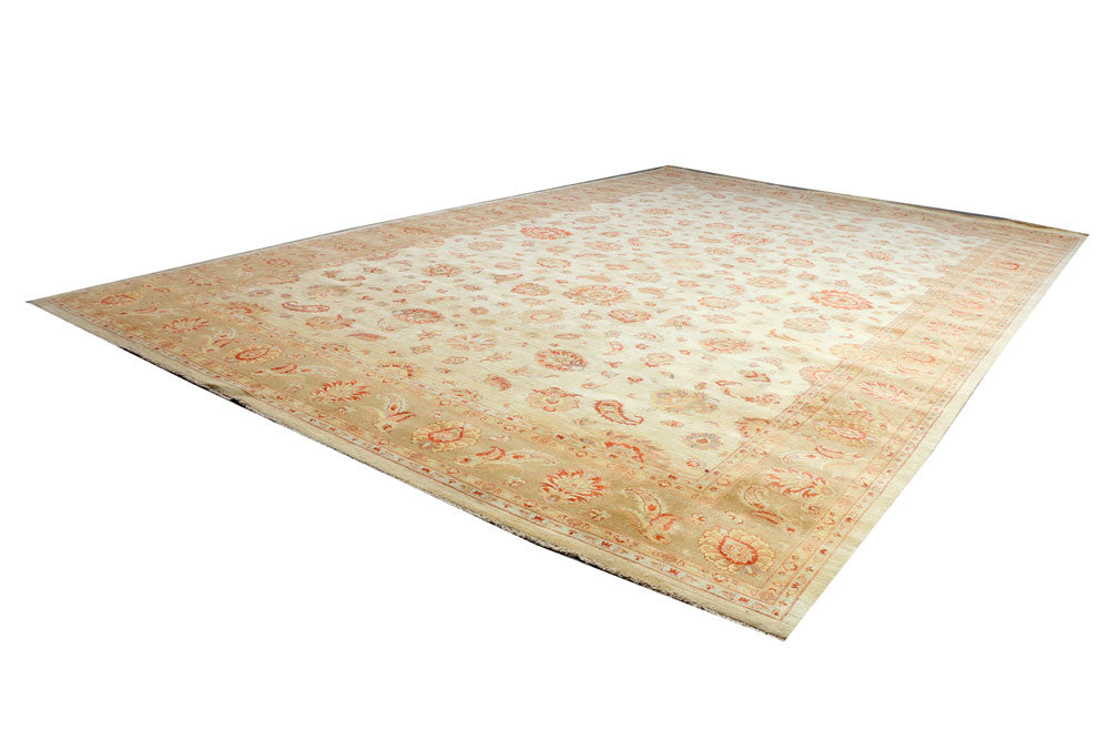 Antique White Ziegler 12' 11 x 20' 4 - No. 38220 - ALRUG Rug Store