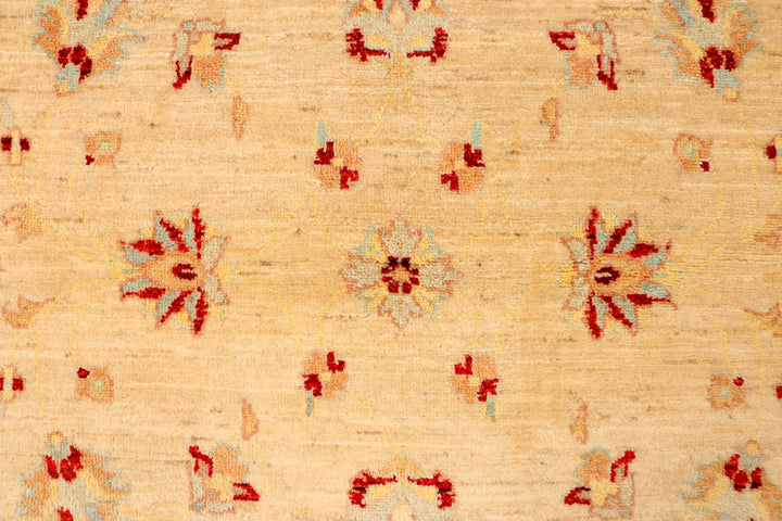 Navajo White Ziegler 4' 7 x 6' 5 - No. 38223 - ALRUG Rug Store