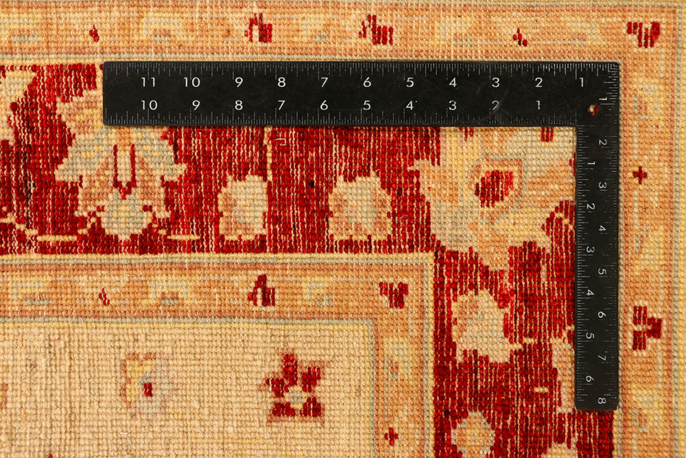 Navajo White Ziegler 4' 7 x 6' 5 - No. 38223 - ALRUG Rug Store