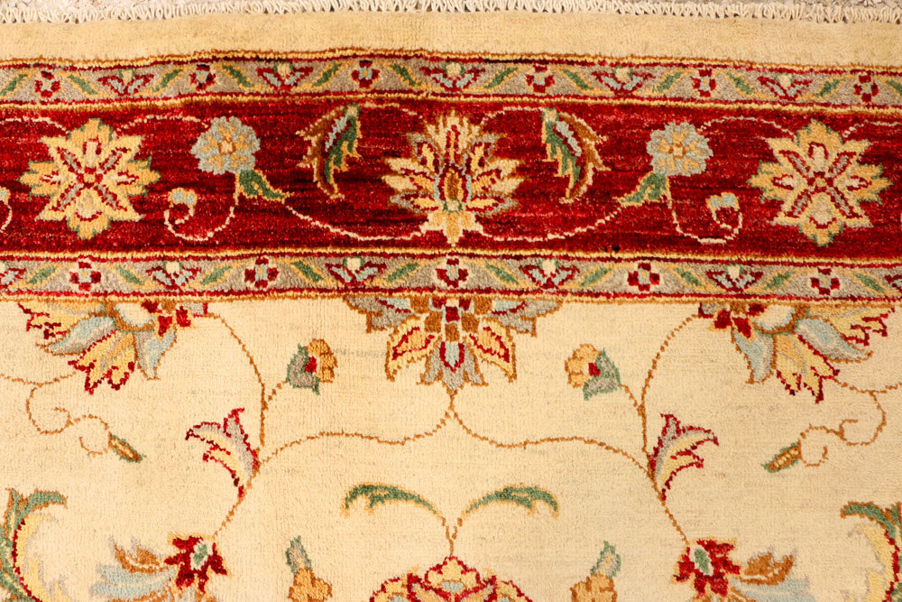 Navajo White Ziegler 5' 7 x 8' - No. 38224 - ALRUG Rug Store