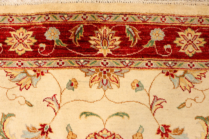 Navajo White Ziegler 5' 7 x 8' - No. 38224 - ALRUG Rug Store