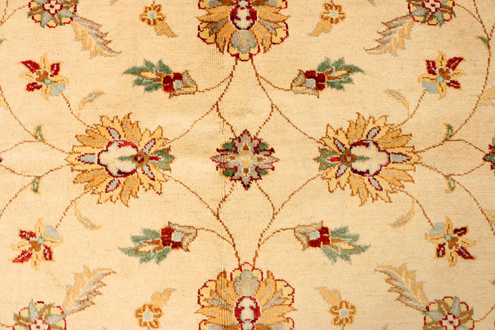 Navajo White Ziegler 5' 7 x 8' - No. 38224 - ALRUG Rug Store