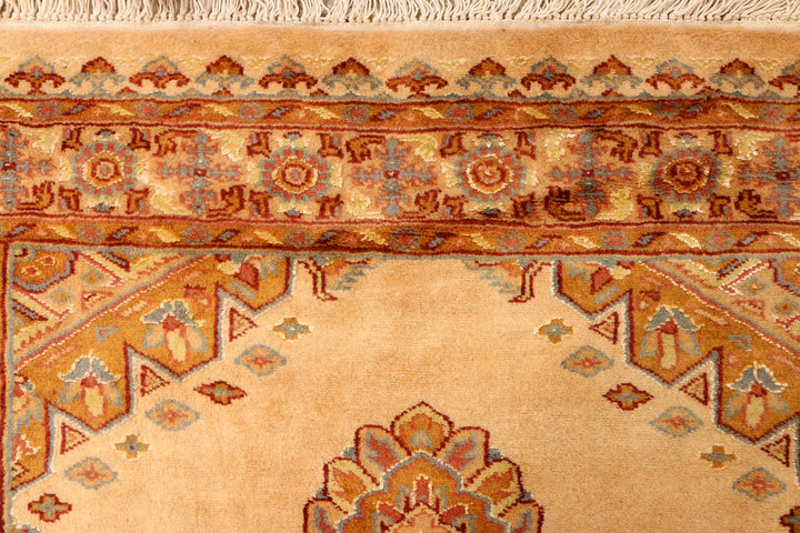 Navajo White Caucasian 3' 1 x 4' 11 - No. 38228 - ALRUG Rug Store