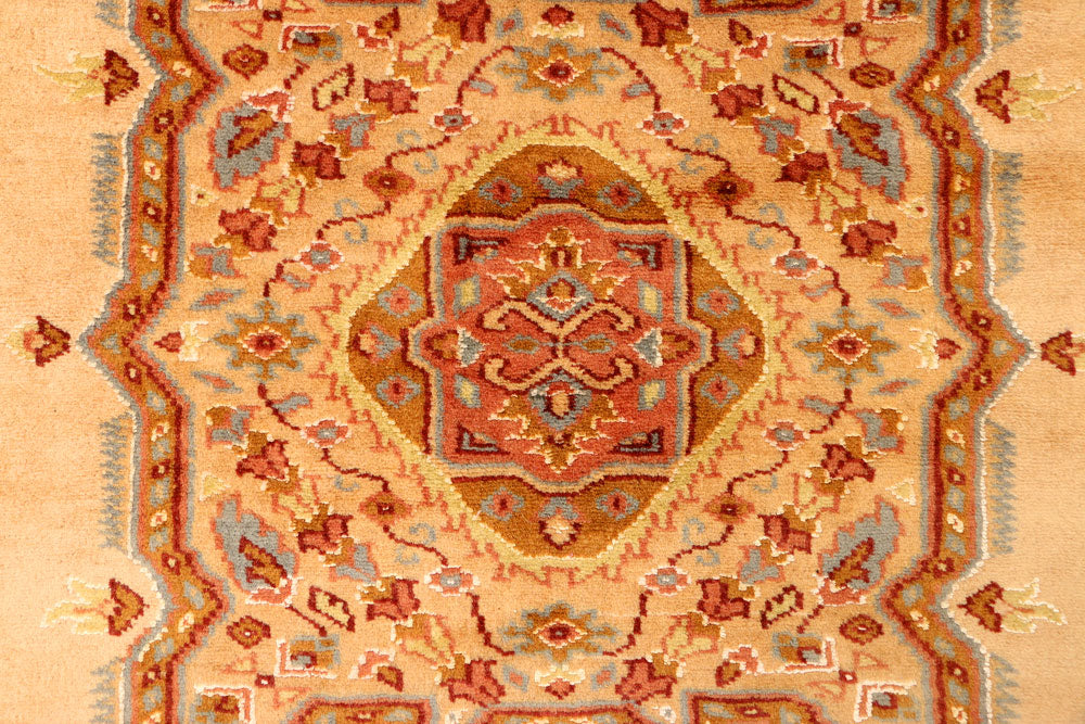 Navajo White Caucasian 3' 1 x 4' 11 - No. 38228 - ALRUG Rug Store