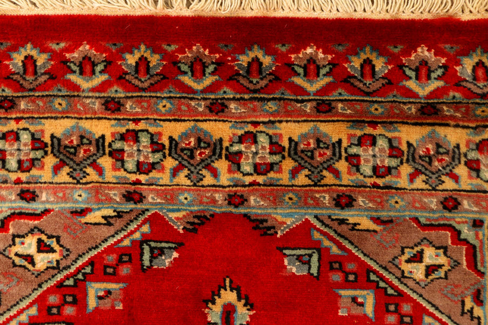 Red Caucasian 2' 7 x 4' - No. 38255 - ALRUG Rug Store