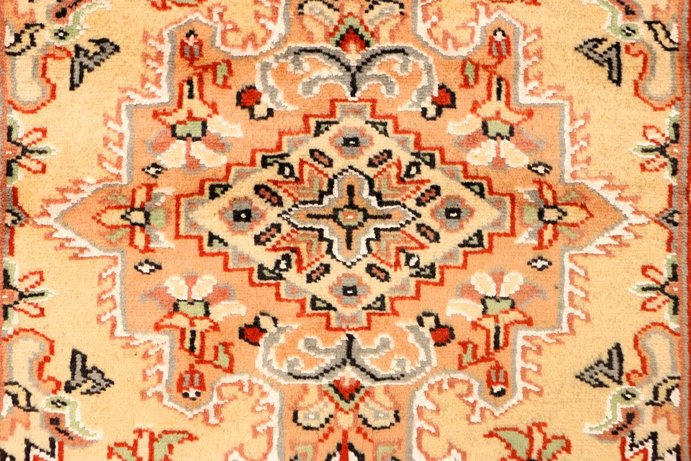 Caucasian 2' 7 x 9' 5 - No. 38272 - ALRUG Rug Store
