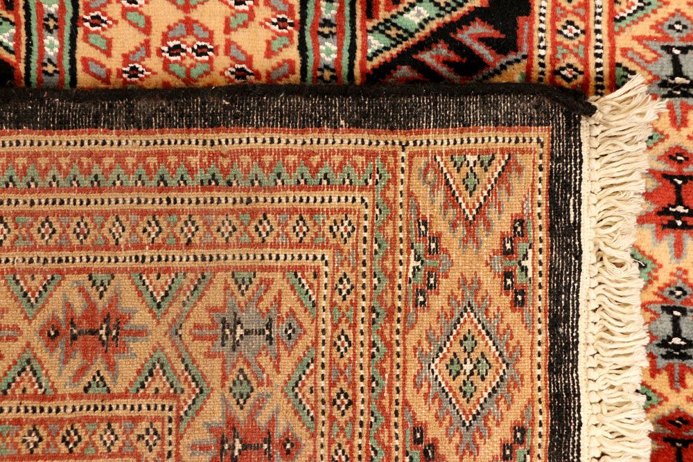 Caucasian 2' 7 x 8' 4 - No. 38273 - ALRUG Rug Store