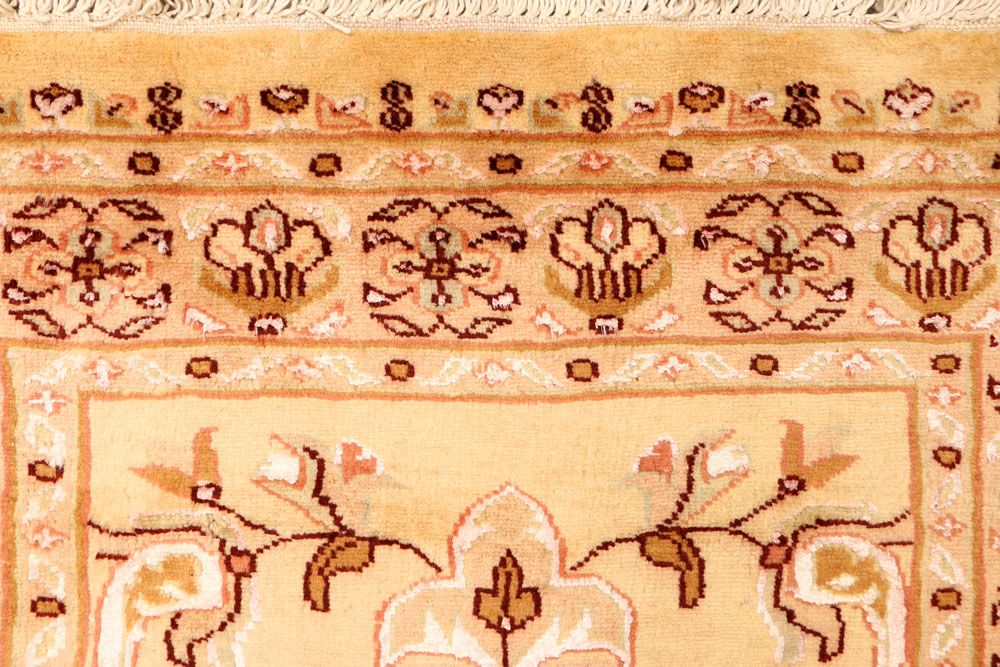 Caucasian 2' 7 x 9' 8 - No. 38278 - ALRUG Rug Store