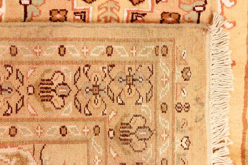 Caucasian 2' 7 x 9' 8 - No. 38278 - ALRUG Rug Store