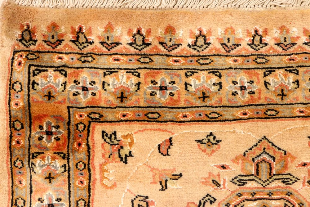 Caucasian 2' 7 x 10' 9 - No. 38280 - ALRUG Rug Store