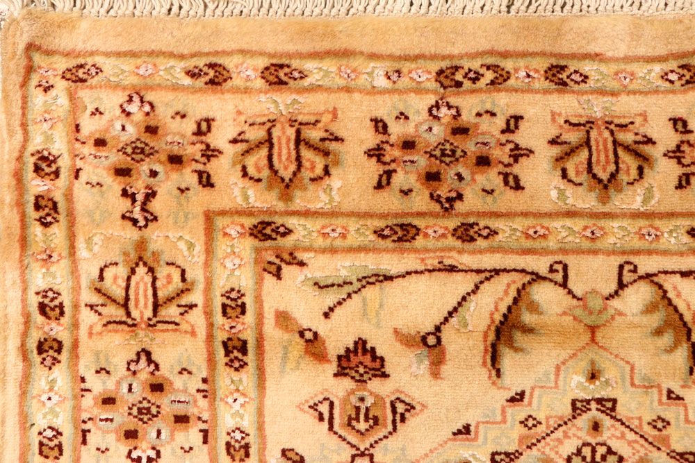 Caucasian 2' 7 x 10' 6 - No. 38300 - ALRUG Rug Store
