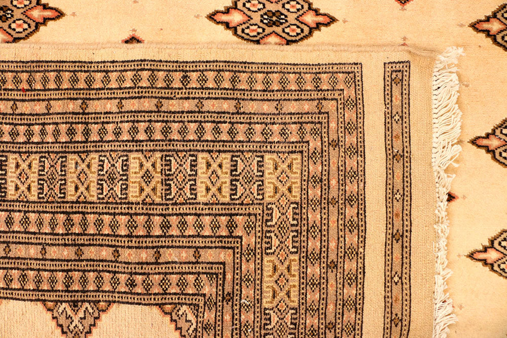 Navajo White Jaldar 5' 7 x 8' - No. 38308 - ALRUG Rug Store