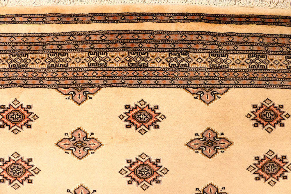 Navajo White Jaldar 5' 8 x 8' 11 - No. 38311 - ALRUG Rug Store
