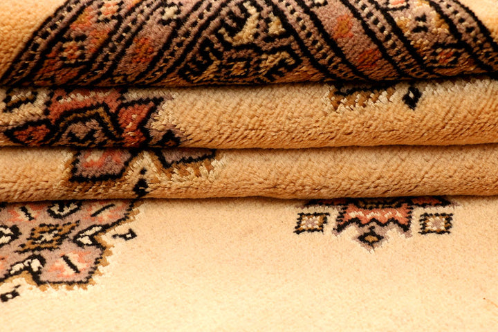 Navajo White Jaldar 5' 8 x 8' 11 - No. 38311 - ALRUG Rug Store