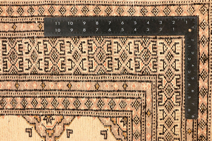 Navajo White Jaldar 5' 7 x 8' 2 - No. 38312 - ALRUG Rug Store