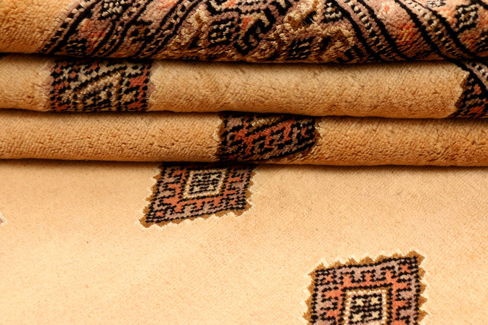 Navajo White Jaldar 5' 7 x 8' 4 - No. 38313 - ALRUG Rug Store