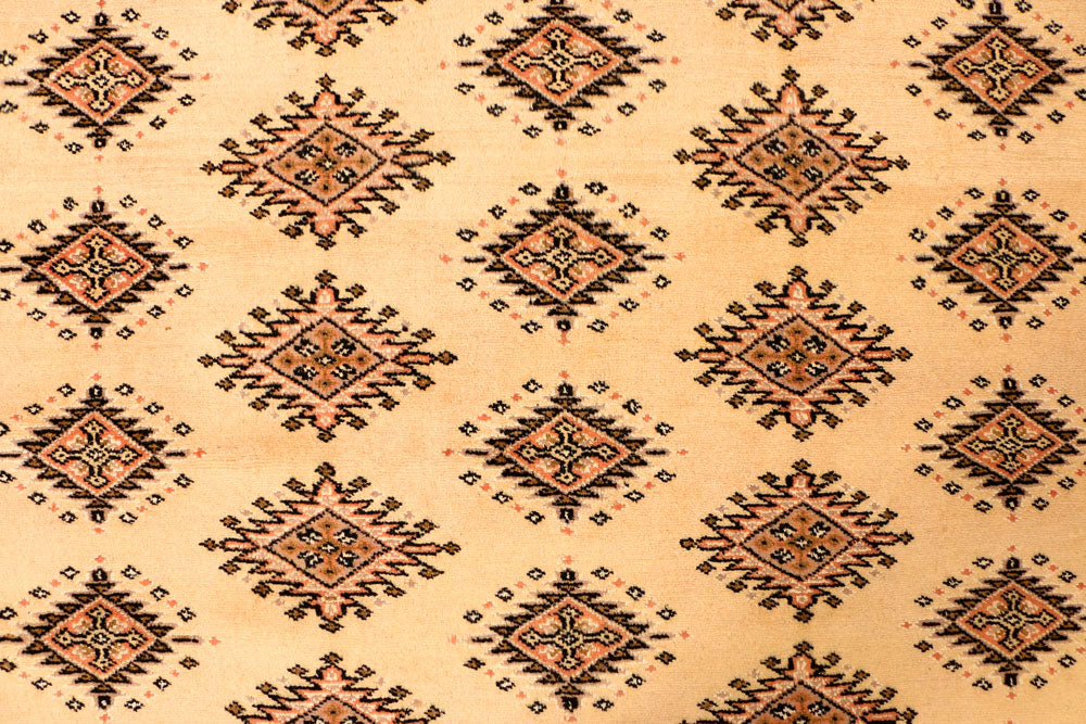 Navajo White Jaldar 5' 6 x 7' 9 - No. 38316 - ALRUG Rug Store