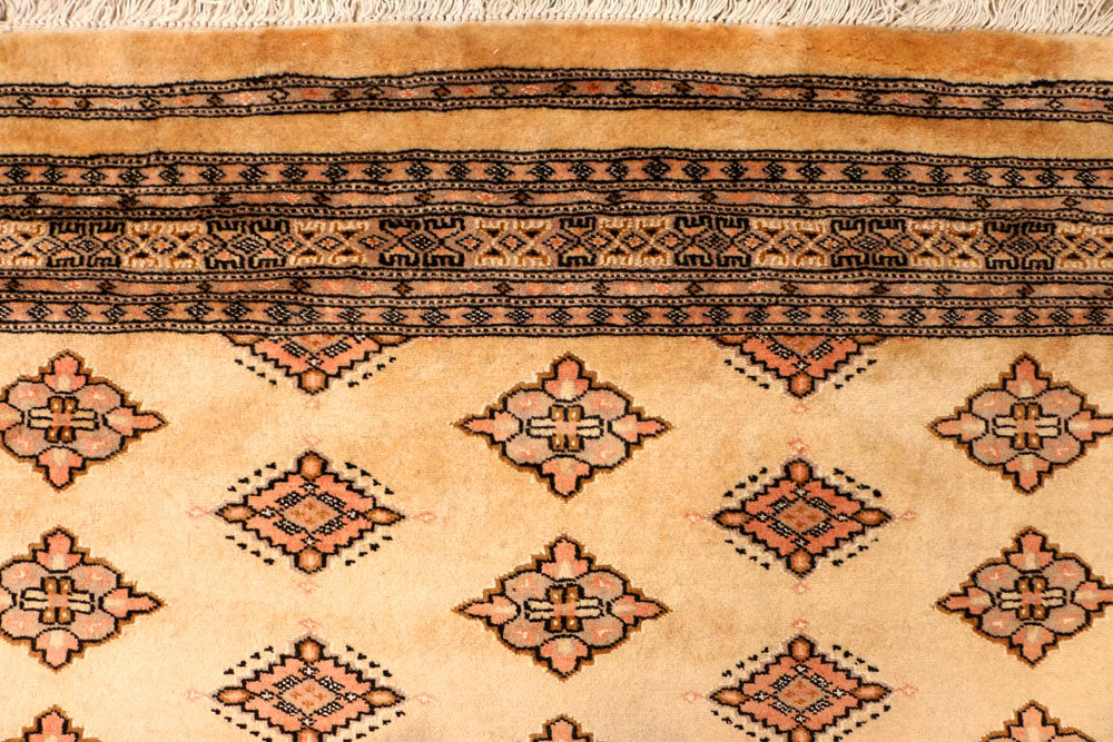 Navajo White Jaldar 5' 8 x 8' 2 - No. 38317 - ALRUG Rug Store