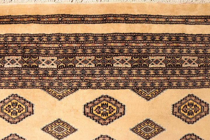 Navajo White Jaldar 5' 2 x 8' - No. 38319 - ALRUG Rug Store
