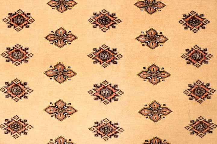 Navajo White Jaldar 5' 7 x 8' 4 - No. 38322 - ALRUG Rug Store