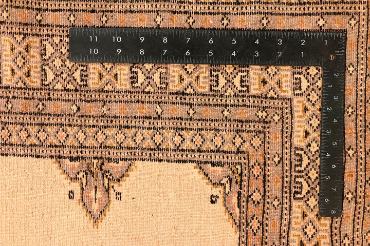 Navajo White Jaldar 5' 7 x 8' 4 - No. 38322 - ALRUG Rug Store