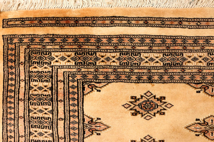 Navajo White Jaldar 5' 7 x 7' 10 - No. 38331 - ALRUG Rug Store